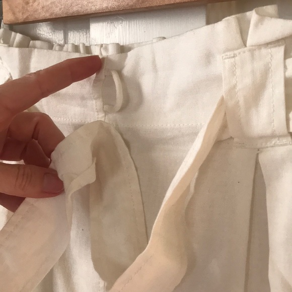 Chelsea & Violet ivory paper bag pants NWT - Picture 7 of 9